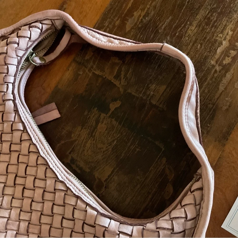 Sundance Soft Rose Leather shoulder/crossbody bag - Picture 3 of 9
